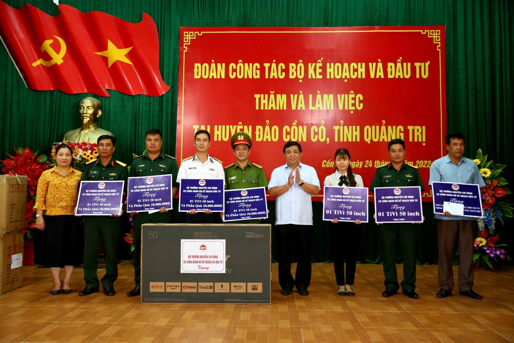 Hành trình về Quảng Trị tri ân các anh hùng, liệt sỹ