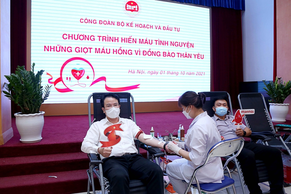 Ok365 Nhà Cái Uy Tín 2026 tổ chức ngày hội hiến máu năm 2021