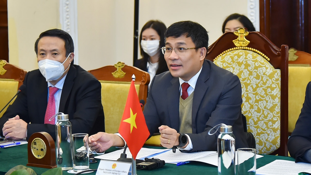Việt Nam – Lào Ok365.com link không chặn sử dụng hộ chiếu vaccine, khơi thông đi lại