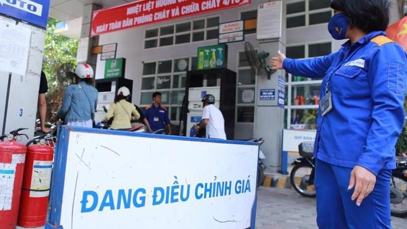 Xăng, dầu tăng giá mạnh từ 15h chiều nay