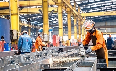 Thúc đẩy sản xuất kinh doanh, đầu tư xây dựng và xuất - nhập khẩu