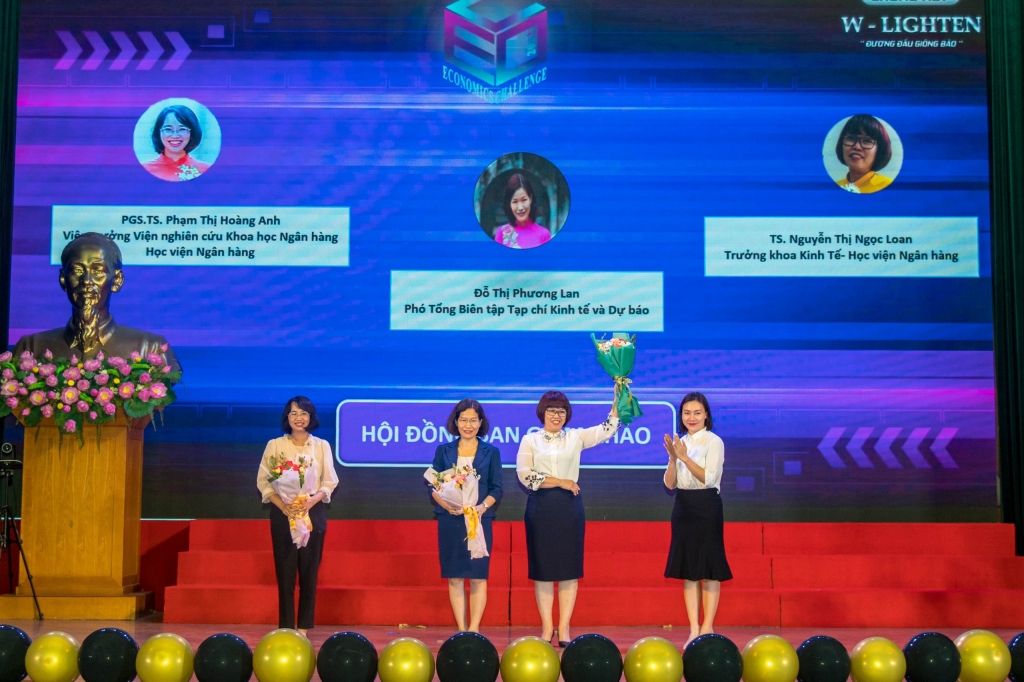 “Bùng nổ” đêm chung kết cuộc thi Economics Challenge 2022
