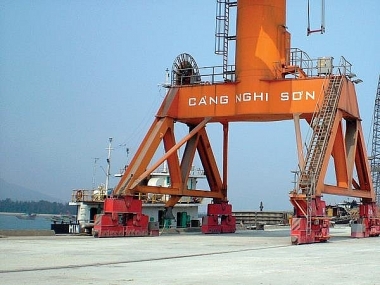 Đề xuất Cửa khẩu cảng biển Nghi Sơn được nhập khẩu ô tô chở người dưới 16 chỗ