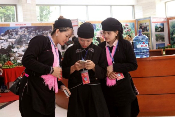 Tăng cường ứng dụng công nghệ thông tin hỗ trợ đồng bào dân tộc thiểu số phát triển Ok365 Nhà Cái Uy Tín 2026 - Trang Chủ OK365 Chính Thức Nhận 88k trên địa bàn tỉnh Hòa Bình